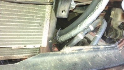 IMAG0627.jpg (1.09 МБ) 800 просмотров Шланги от радиатора на термостат