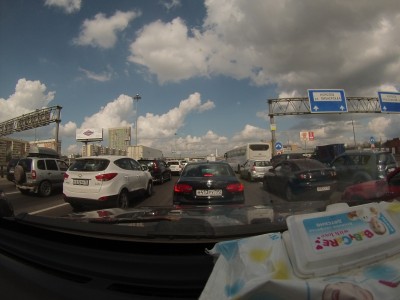 IMG_7896.JPG (1.18 МБ) 11130 просмотров ох уж эта Ярославка.. почему все эти люди не работают?!